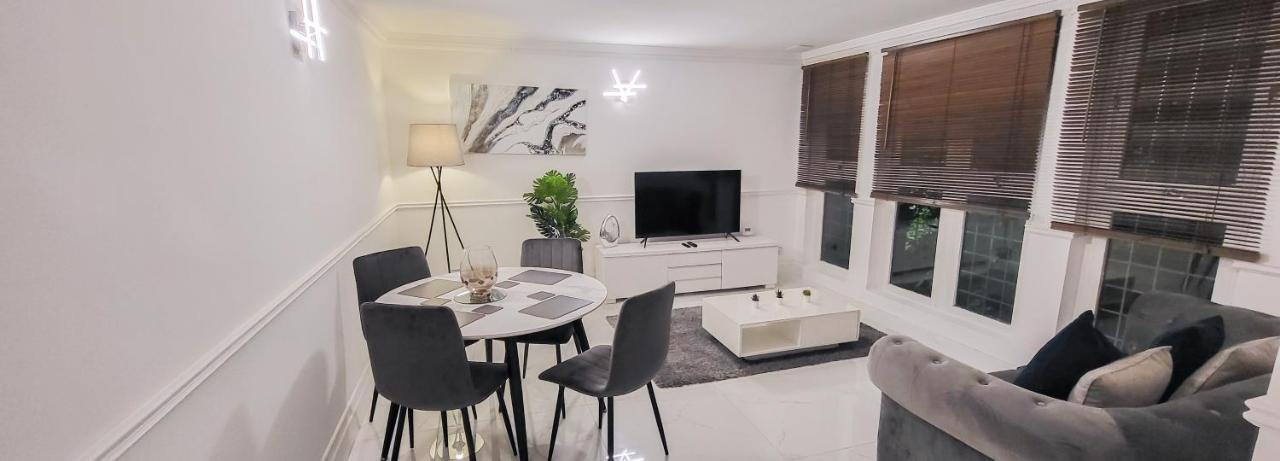 Stunning 2 Bedroom Apartment In Canary Wharf - Morland Apartments London Exterior foto