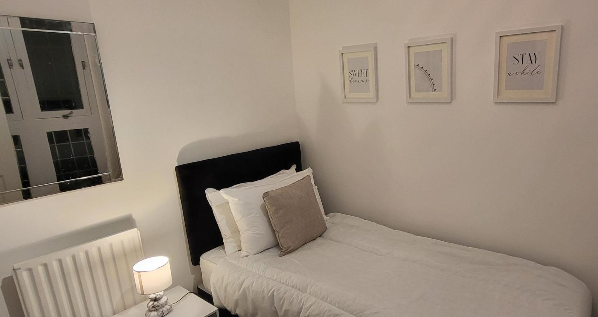 Stunning 2 Bedroom Apartment In Canary Wharf - Morland Apartments London Zimmer foto